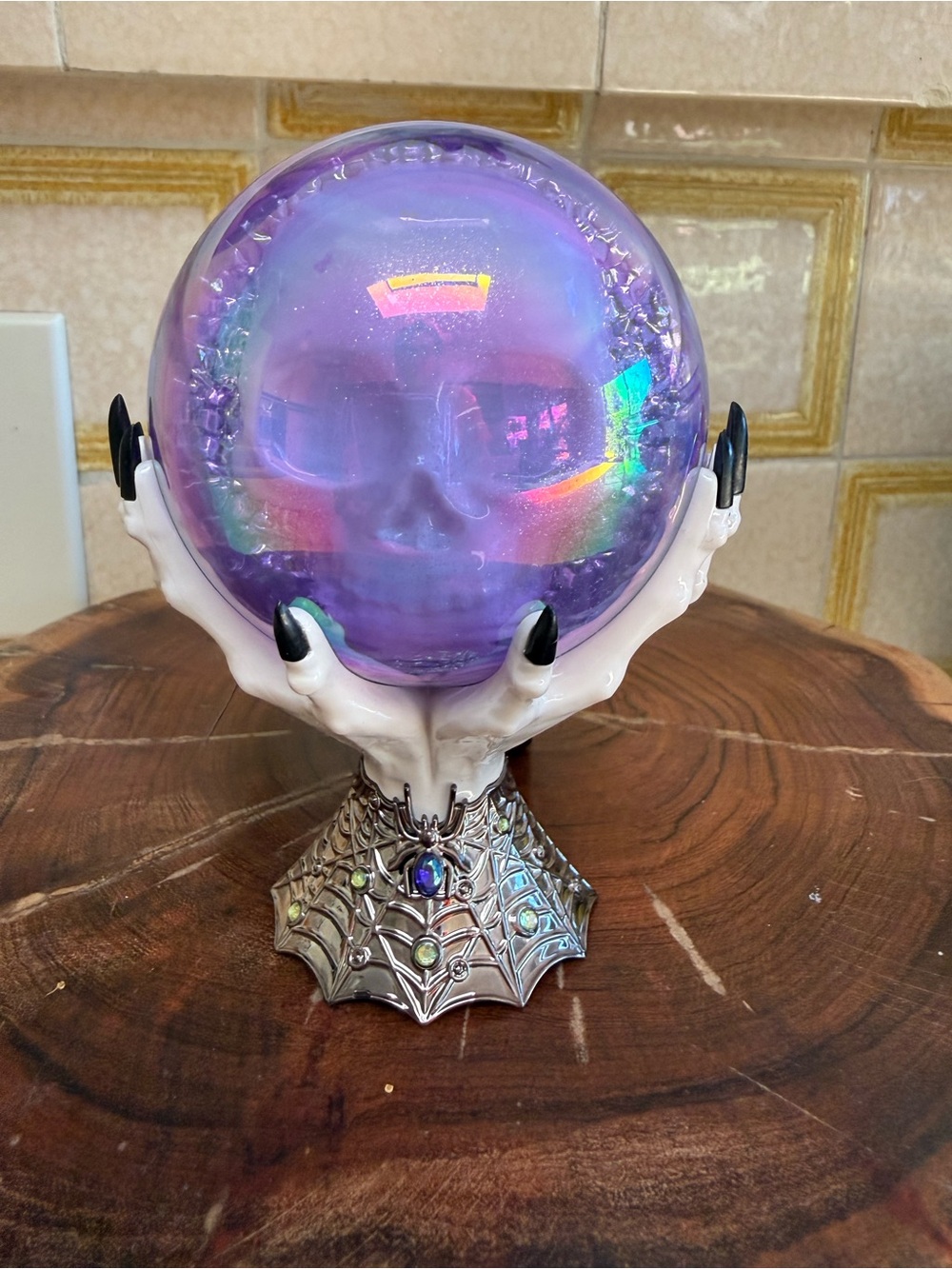 Bath and body works Halloween crystal Ball Wallflowers plug in.